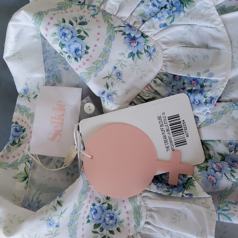 Selkie The Cream Puff Blouse in La Belle Etoile - Picture 10 of 16
